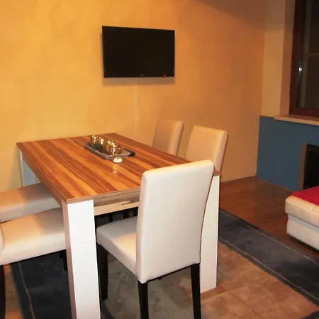 Margret Im Haus Sonnleitn *