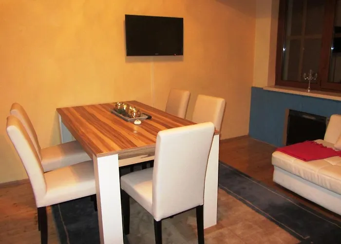 Margret Im Haus Sonnleitn *